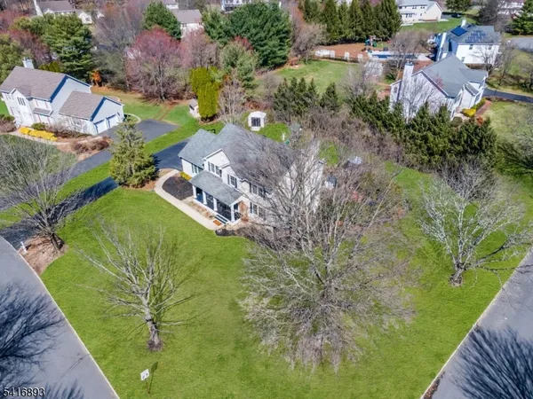 $899,999 | 8 Governor Road, Flemington, NJ 08822