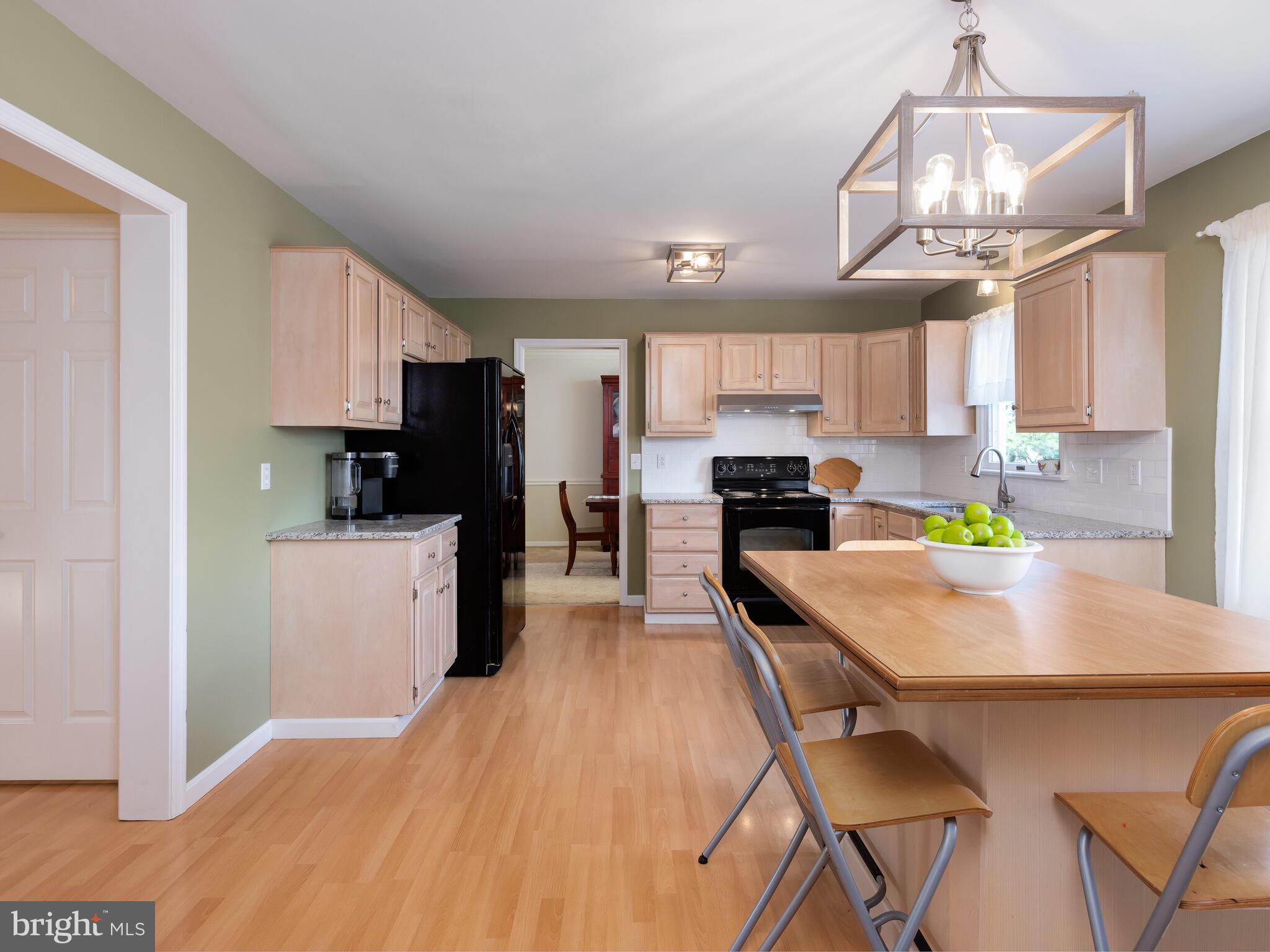 27 Ridge View Drive Coatesville, PA 19320 - Photo 4 of 23 Gallery Image 4