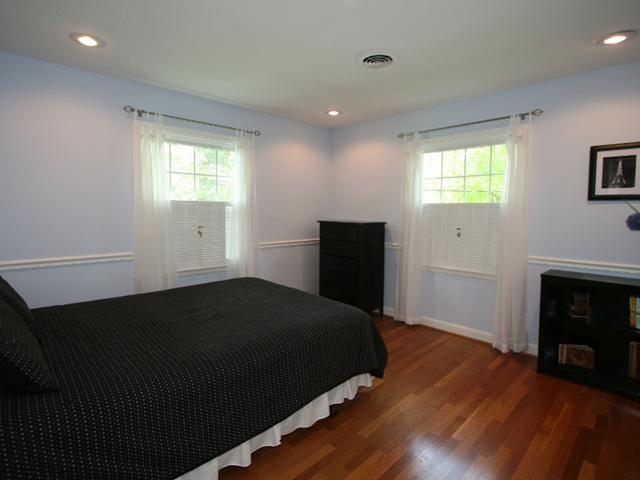 6969 Warwick Road Indianapolis, IN 46220 - Photo 15 of 24 Gallery Image 15
