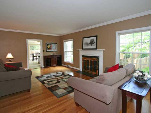 6969 Warwick Road Indianapolis, IN 46220 - Photo 3 of 24 Gallery Image 3