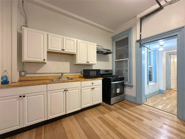 $1,575 | 56 Dubois Street, Newburgh, NY 12550