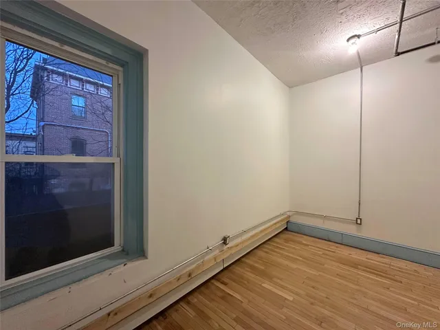 $1,575 | 56 Dubois Street, Newburgh, NY 12550