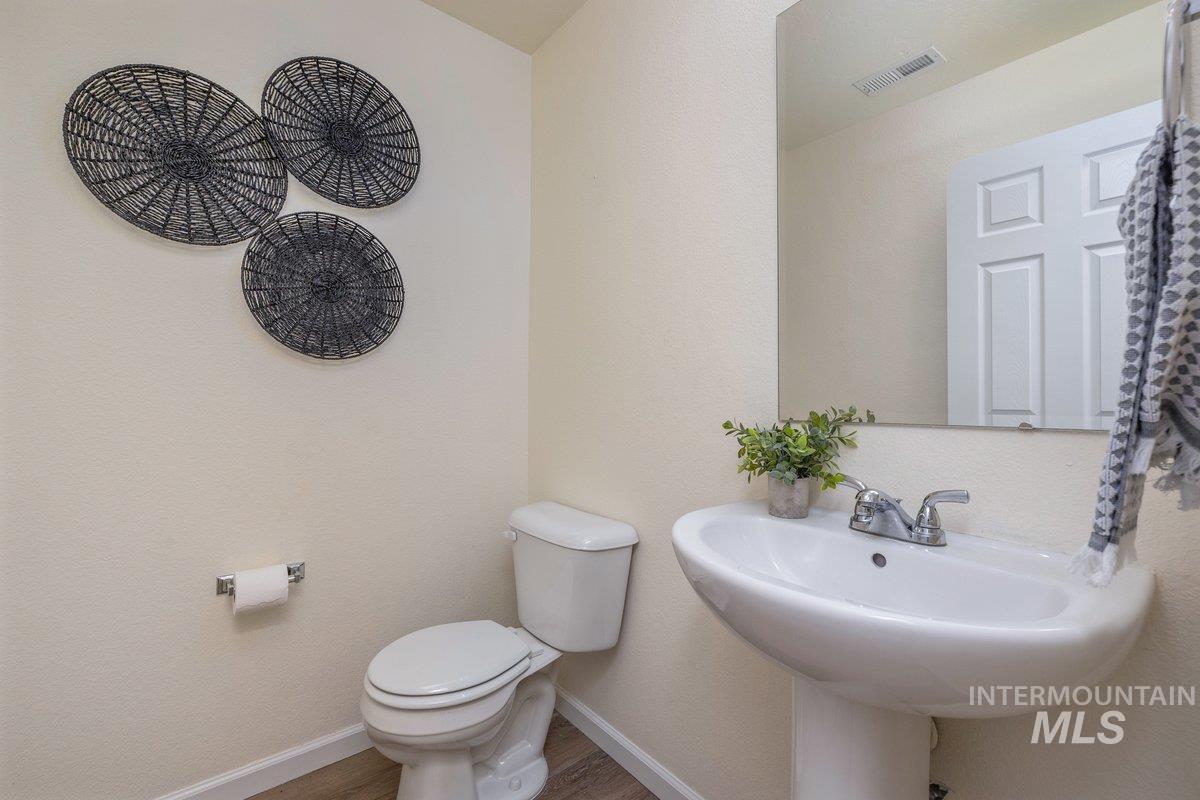 2604 Quaking Court Caldwell, ID 83607 - Photo 33 of 47