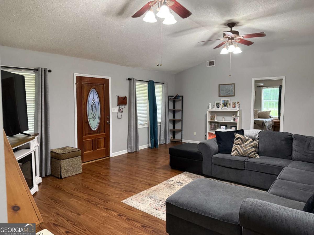 550 Smith-Starley Road McIntyre, GA 31054 - Photo 6 of 36