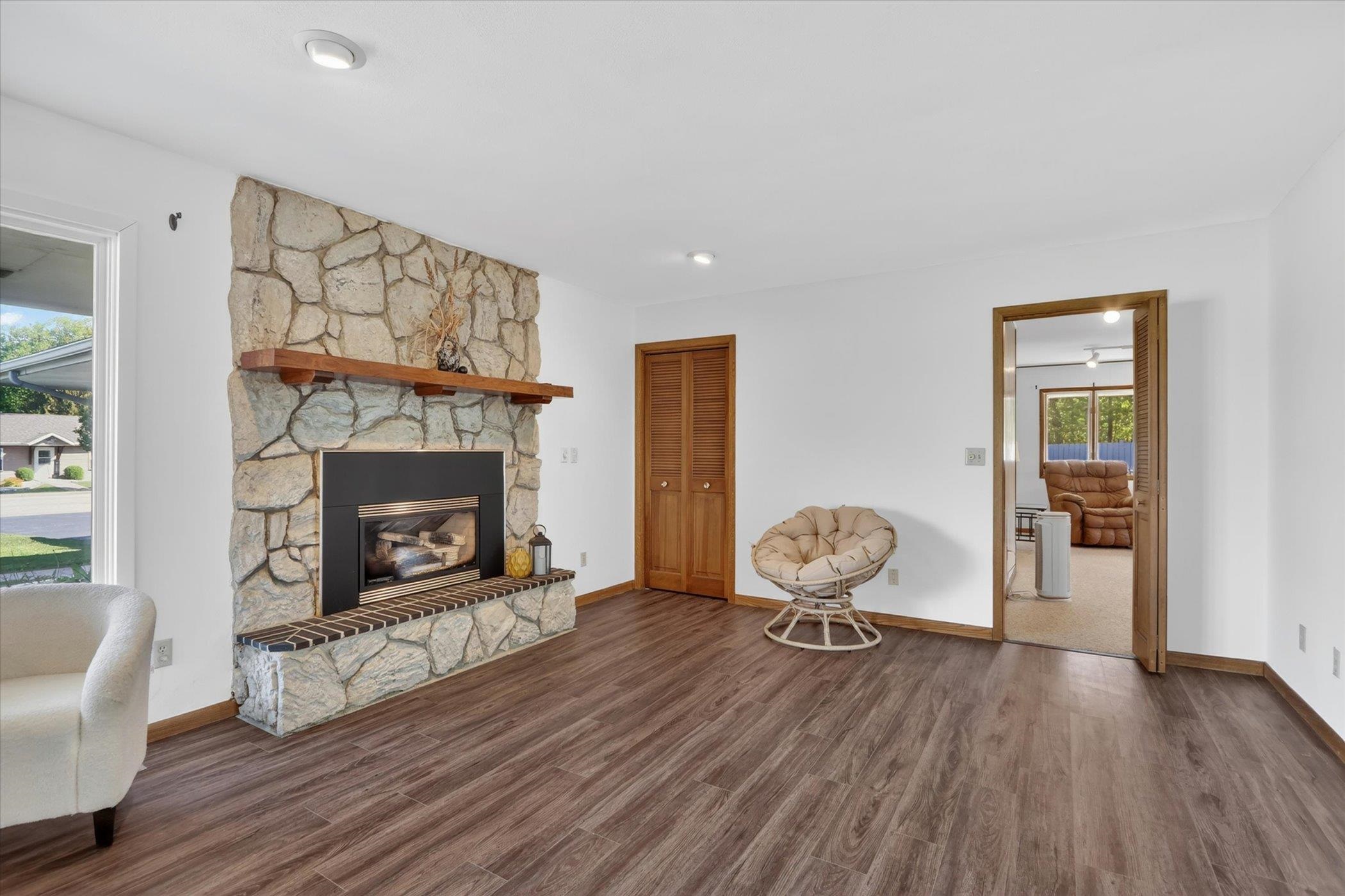 5138 East County Road South Beloit, WI 53511 - Photo 9 of 73