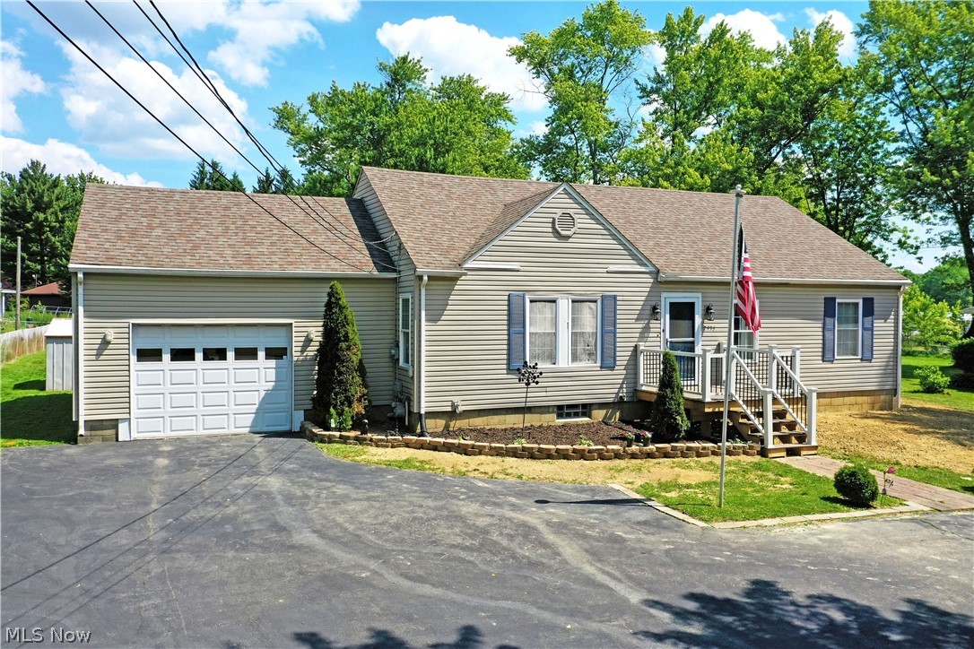 2935 North River Road Northeast Warren, OH 44483 - Photo 2 of 50