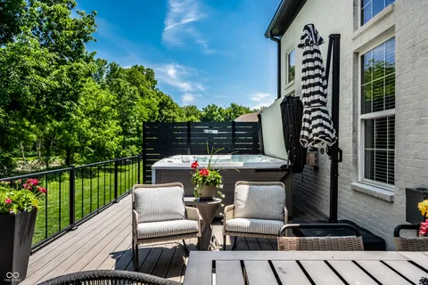 $870,000 | 2500 Fawn Bluff Court, Zionsville, IN 46077