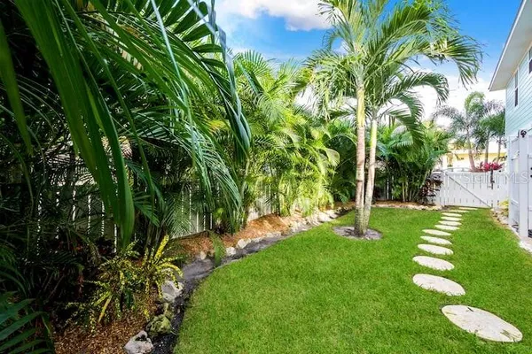 $9,000 | 4808 Gulf Drive, Unit B, Holmes Beach, FL 34217