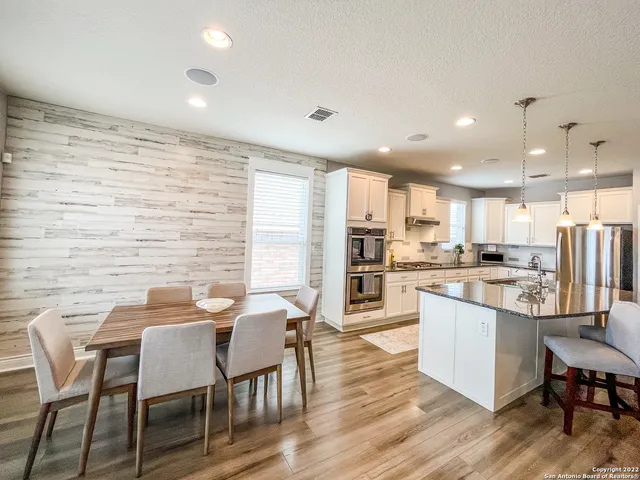 $3,800 | 7427 Valle Mission, Boerne, TX 78015