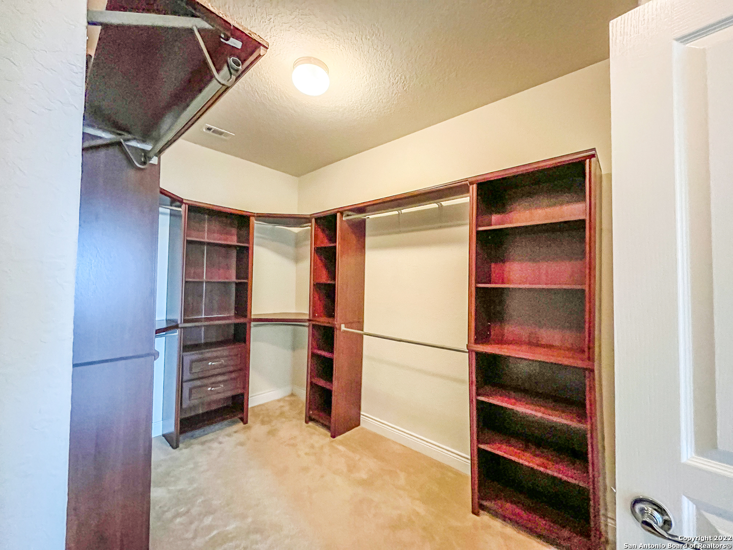 7427 Valle Mission Boerne, TX 78015 - Photo 22 of 39