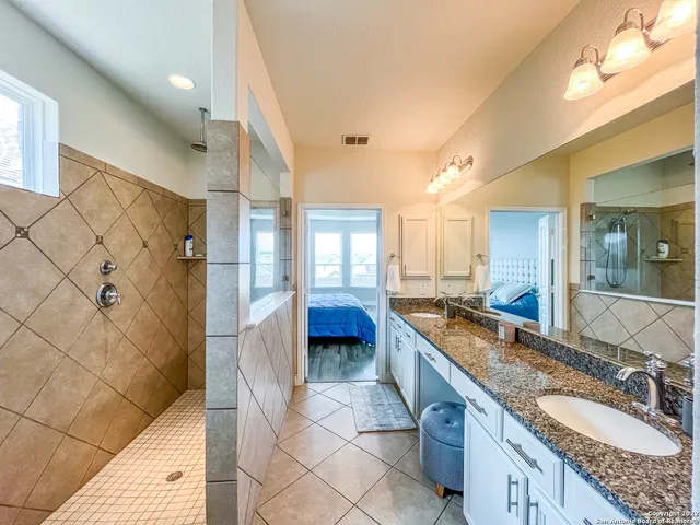 $3,800 | 7427 Valle Mission, Boerne, TX 78015