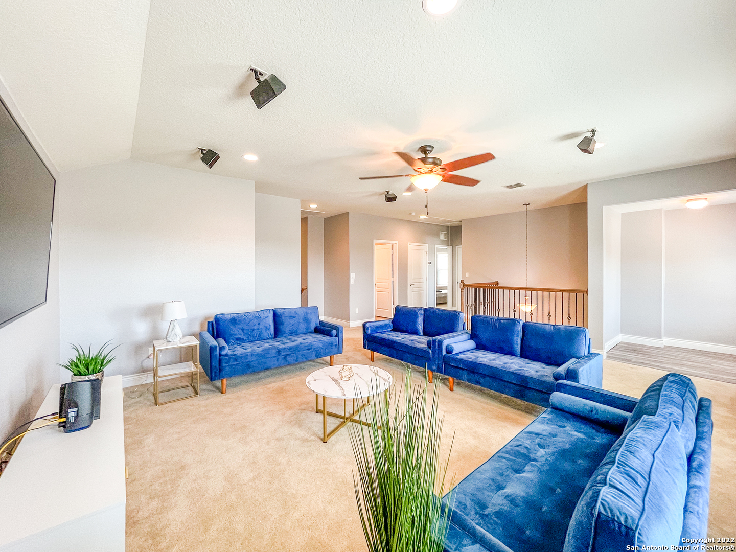 7427 Valle Mission Boerne, TX 78015 - Photo 27 of 39