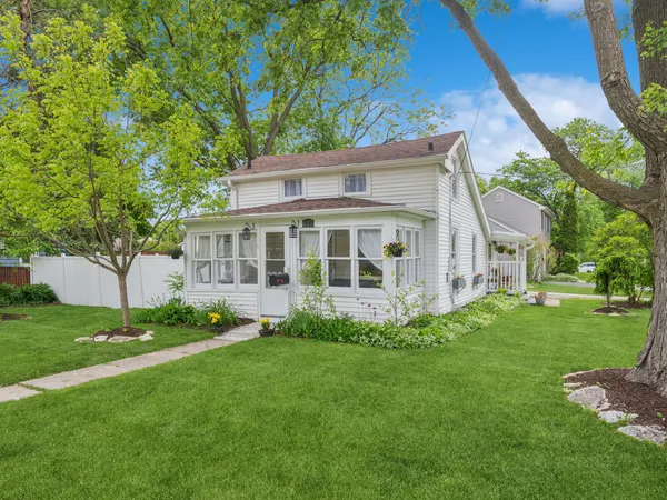 $310,000 | 627 Park Street, Batavia, IL 60510