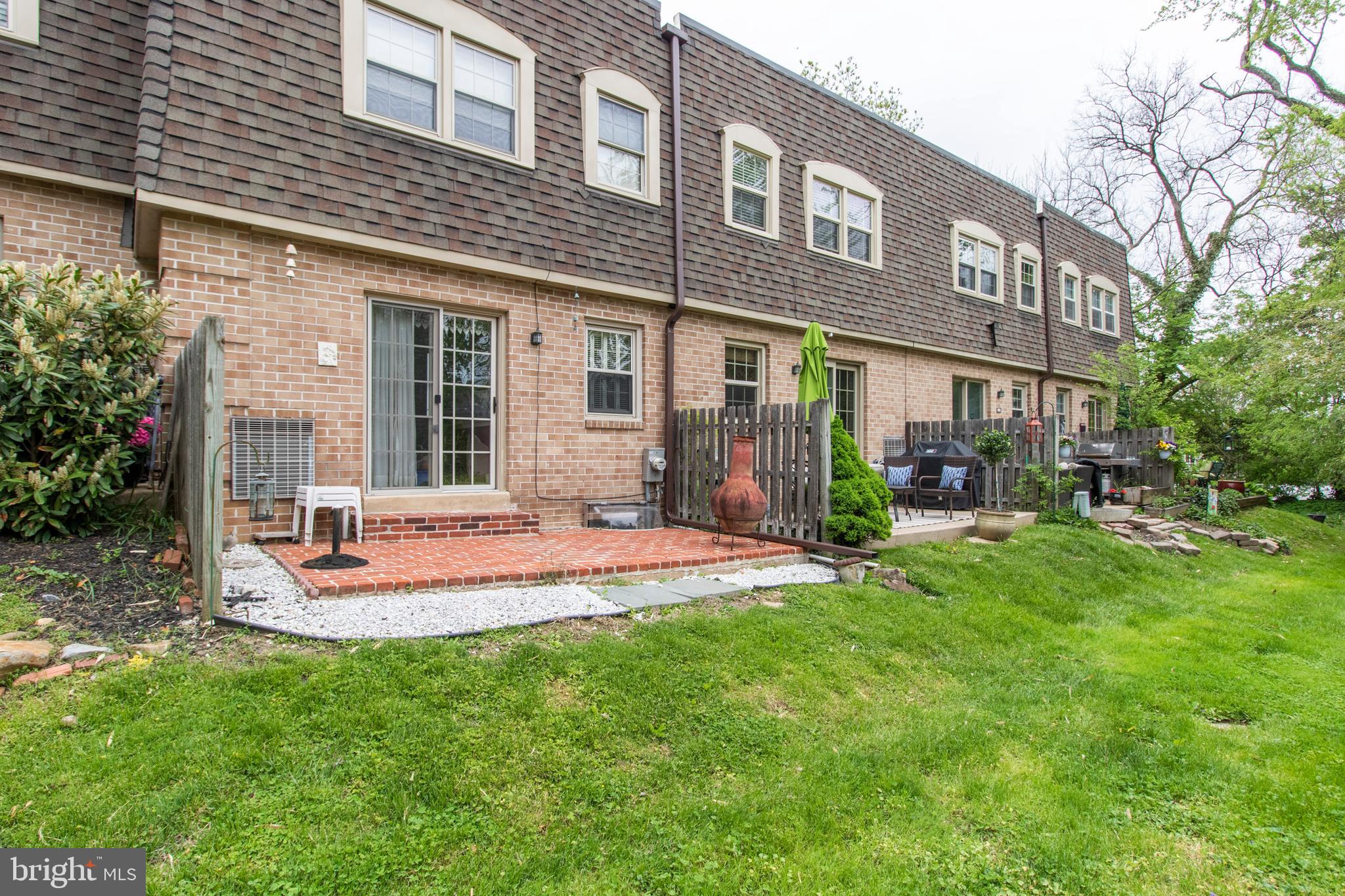 10 Lisa Way Wayne, PA 19087 - Photo 21 of 26 Exterior Back