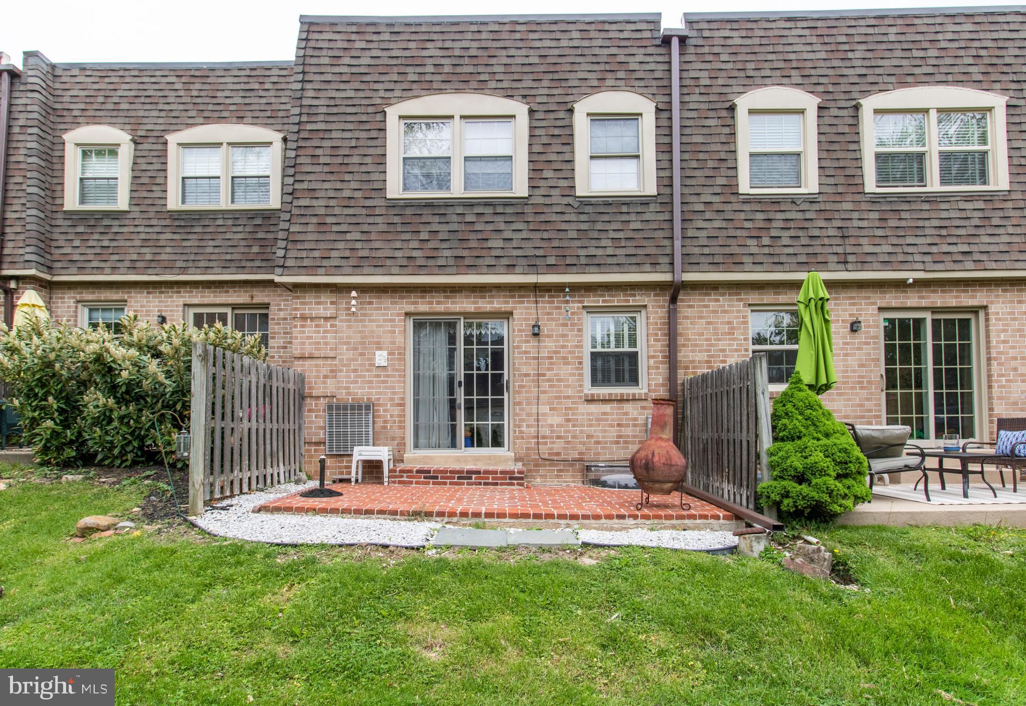 10 Lisa Way Wayne, PA 19087 - Photo 22 of 26 Exterior Back