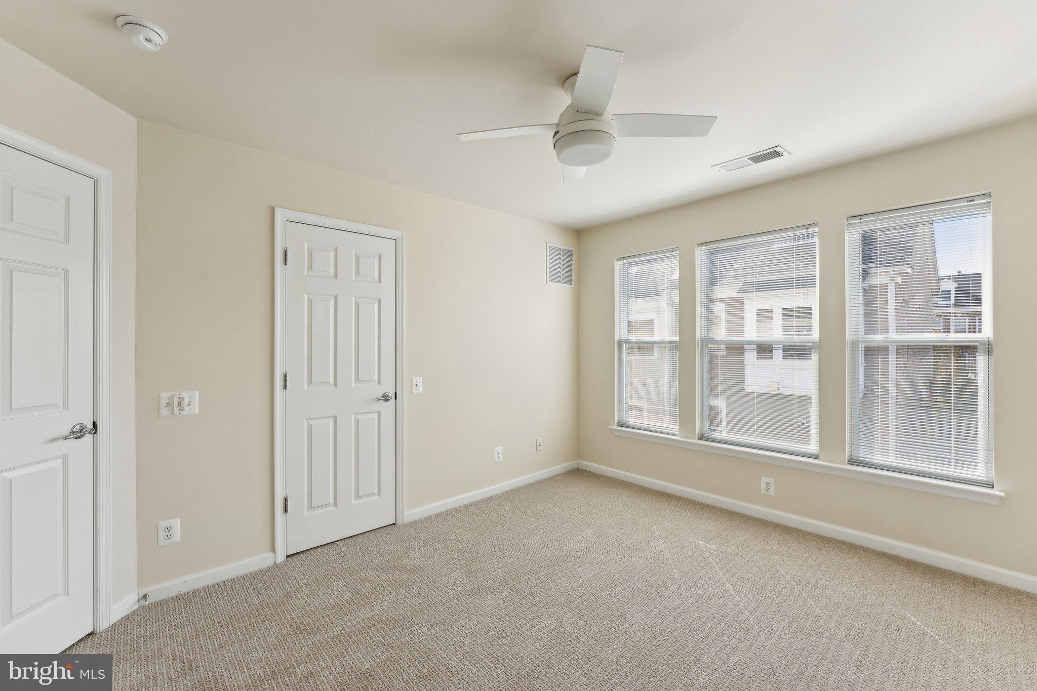 9481 Canonbury Square Fairfax, VA 22031 - Photo 13 of 25