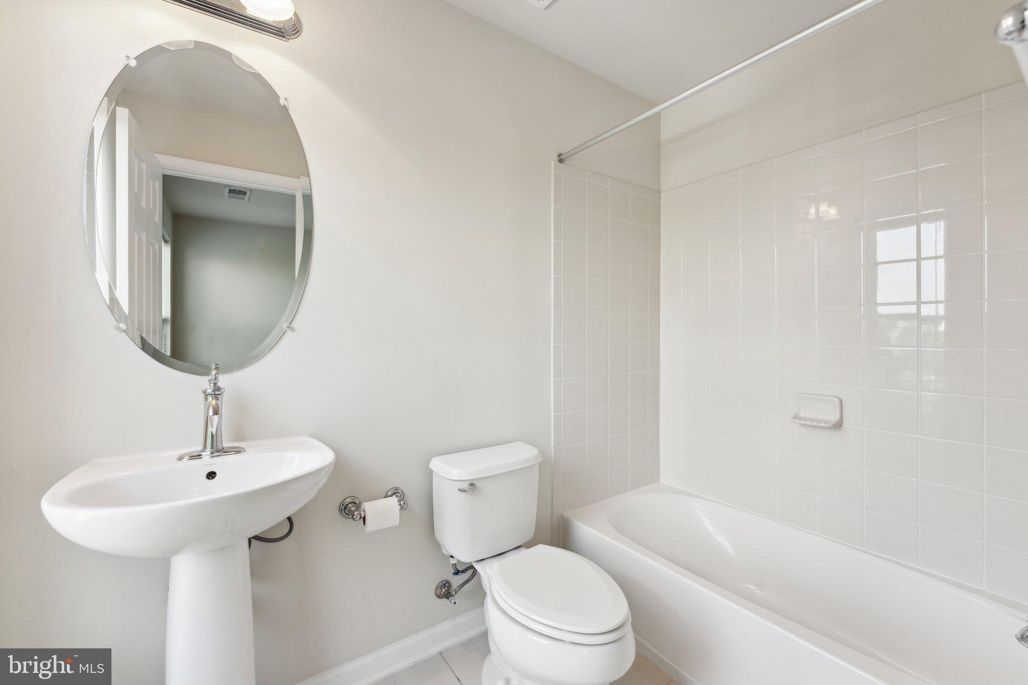 9481 Canonbury Square Fairfax, VA 22031 - Photo 19 of 25