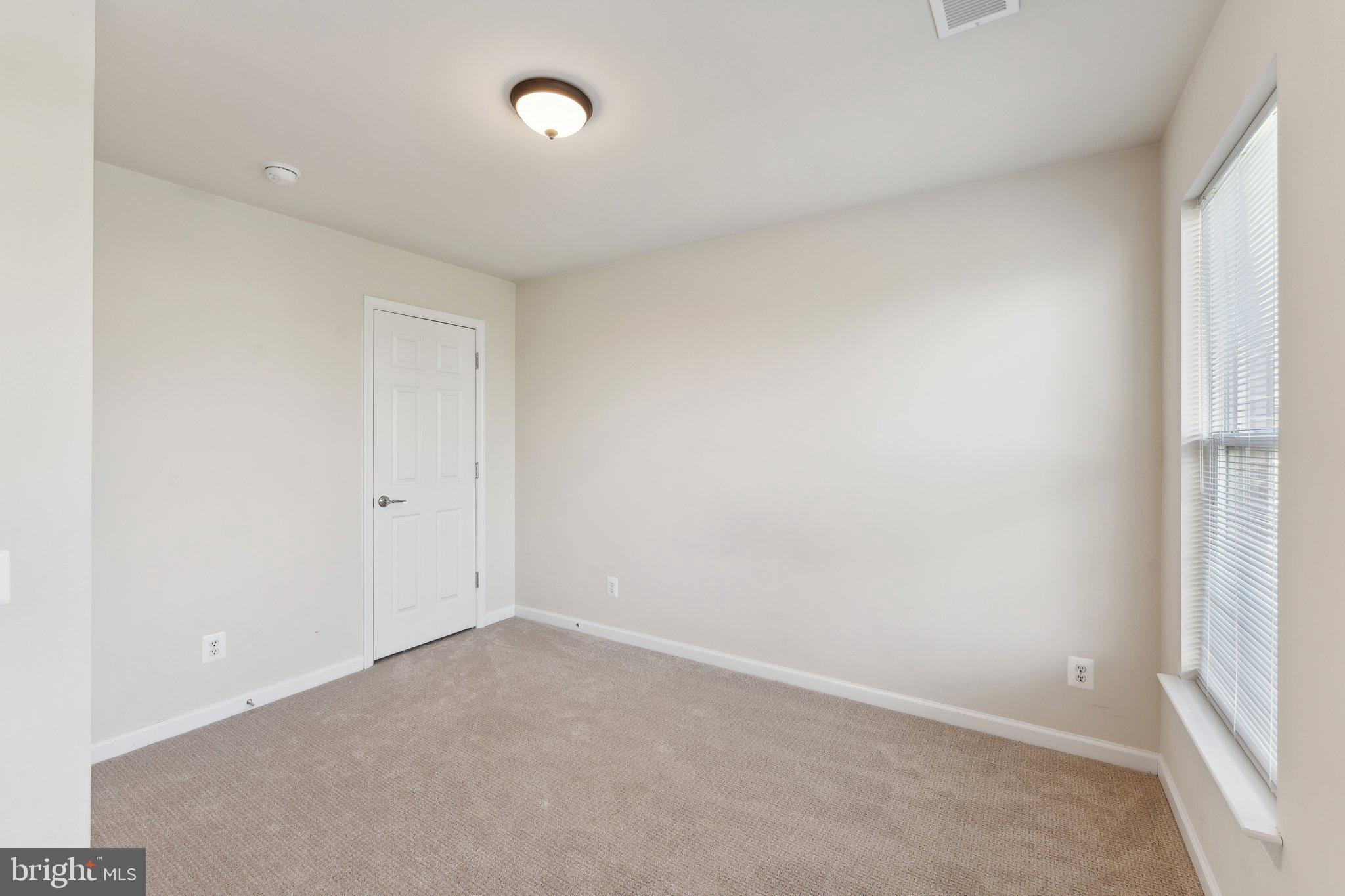 9481 Canonbury Square Fairfax, VA 22031 - Photo 21 of 25