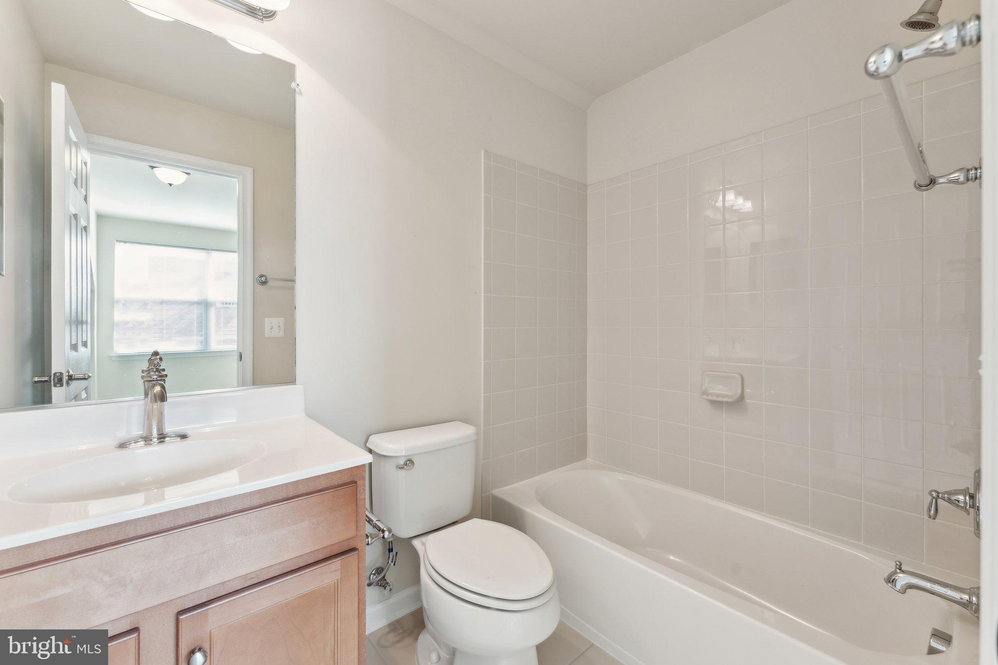 9481 Canonbury Square Fairfax, VA 22031 - Photo 24 of 25