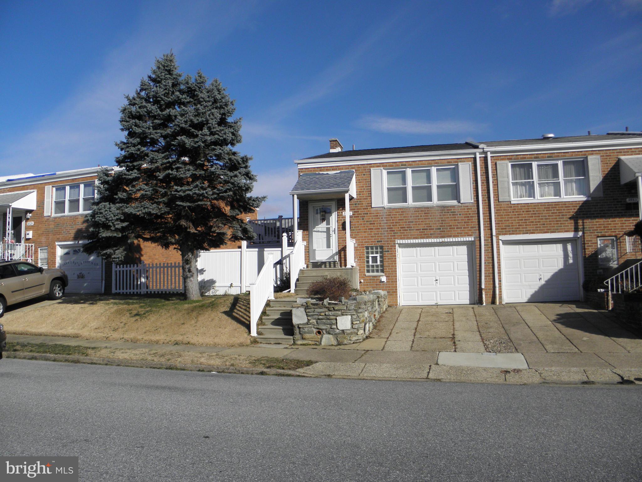 3531 Oakhill Road Philadelphia, PA 19154 - Photo 2 of 22 Gallery Image 2