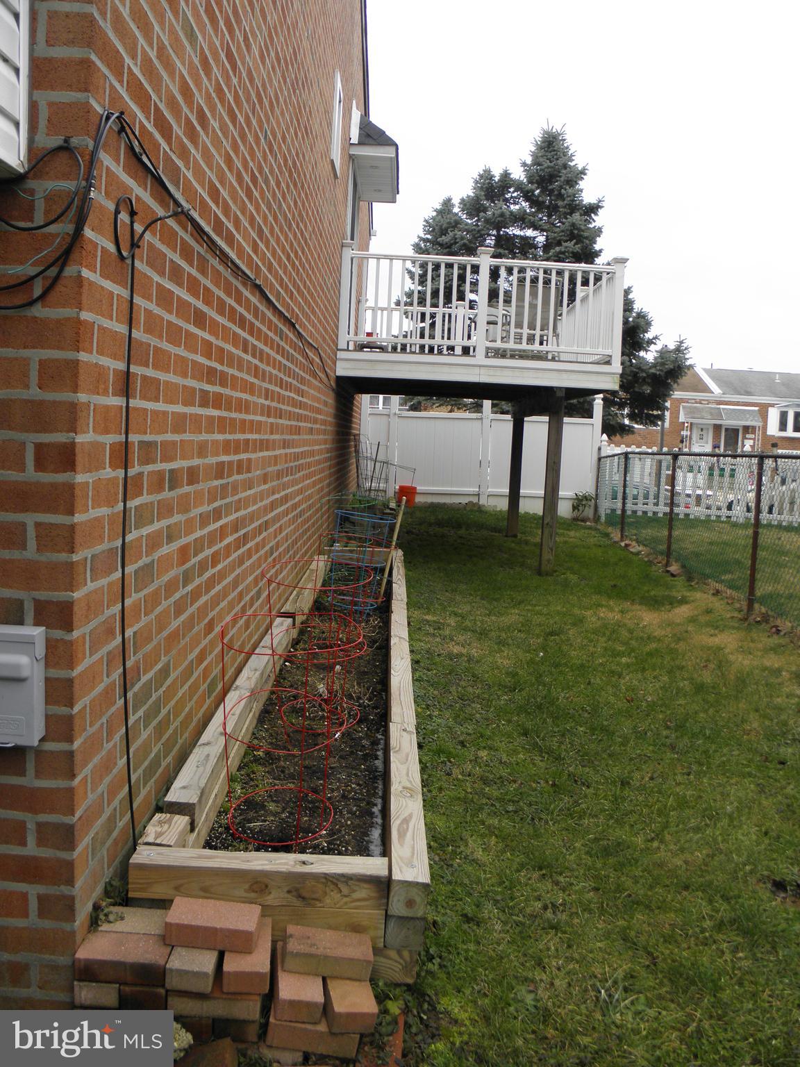 3531 Oakhill Road Philadelphia, PA 19154 - Photo 18 of 22 Gallery Image 18