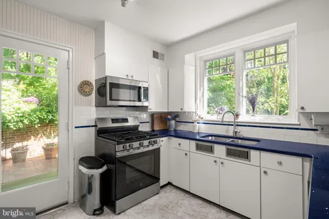 $850,000 | 126 West Gravers Lane, Philadelphia, PA 19118