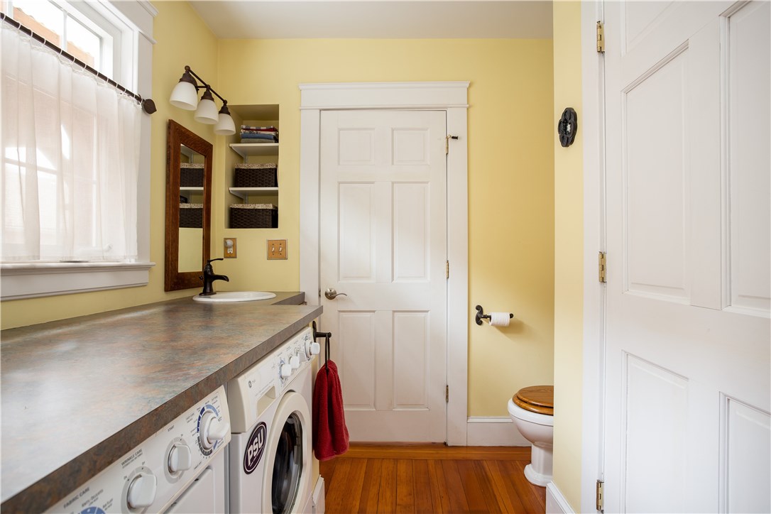 5359 Post Road East Greenwich, RI 02818 - Photo 17 of 38
