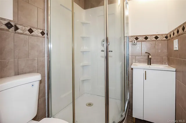 $6,500 | 118 Birchwood Park Drive, Jericho, NY 11753