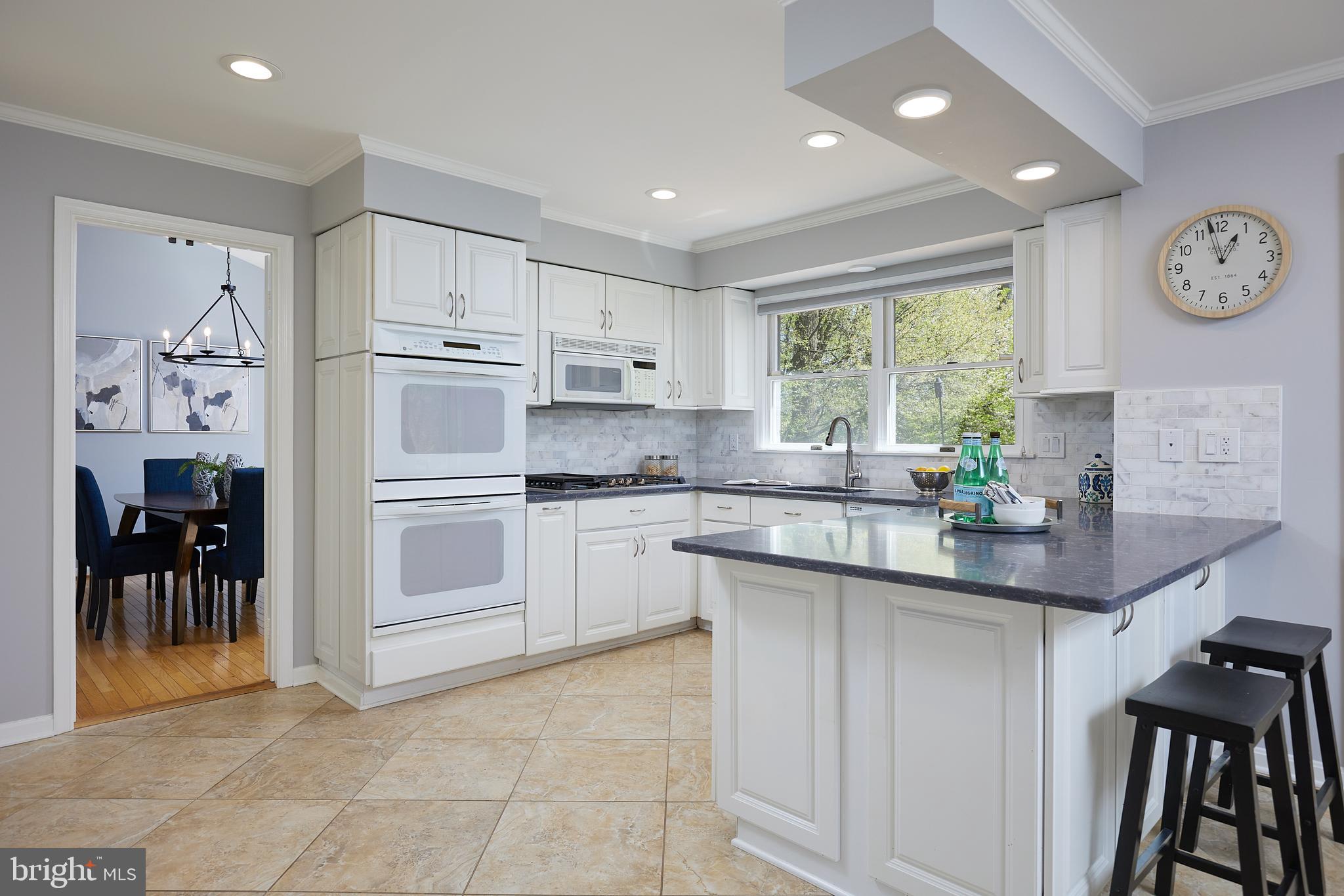 13324 Darnestown Road Gaithersburg, MD 20878 - Photo 8 of 42 Gallery Image 8