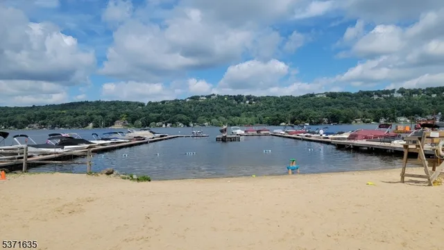 $529,000 | 449 East Shore Trail, Sparta, NJ 07871