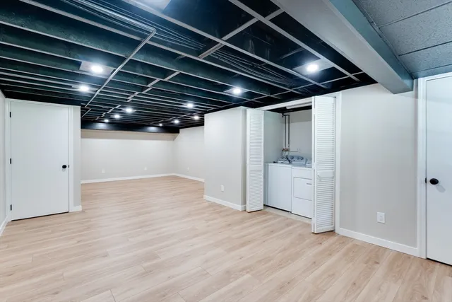 a view of utility room