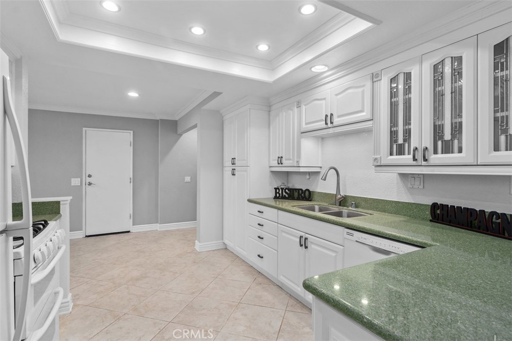 13595 Banyon Road Tustin, CA 92782 - Photo 20 of 48