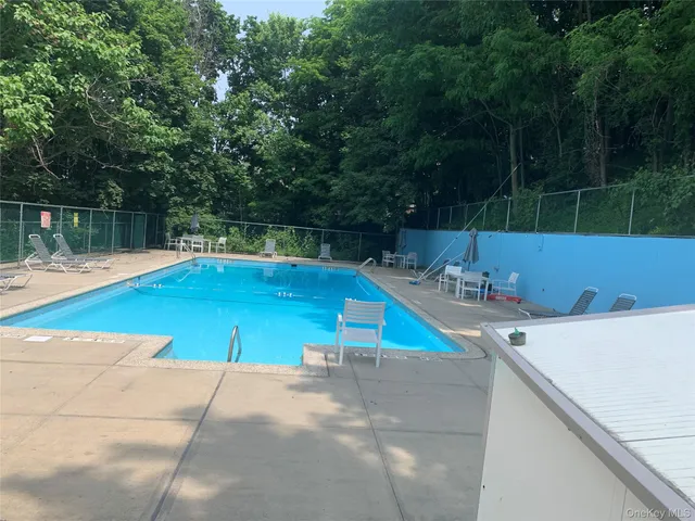 $165,000 | 377 North Broadway, Unit 717, Yonkers, NY 10701