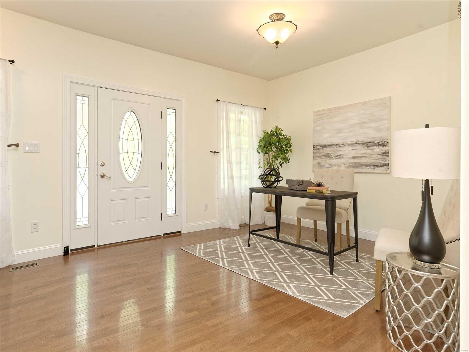 3153 Parc Ridge Lane St. Louis, MO 63139 - Photo 8 of 35 Gallery Image 8