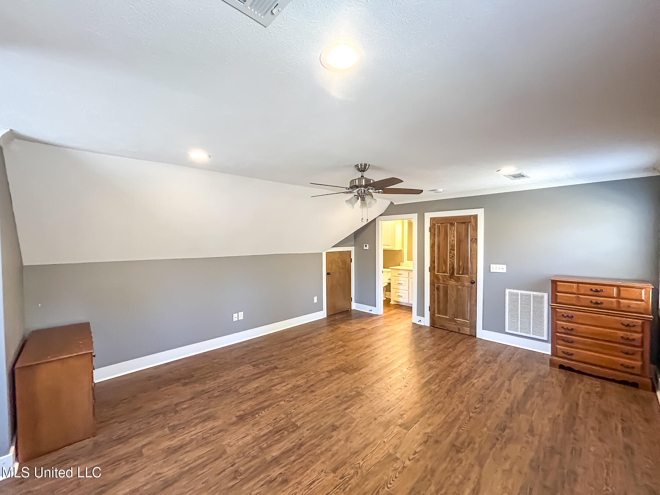 154 Saddle Ridge Florence, MS 39073 - Photo 18 of 41 154 Saddle Ridge Rd-33