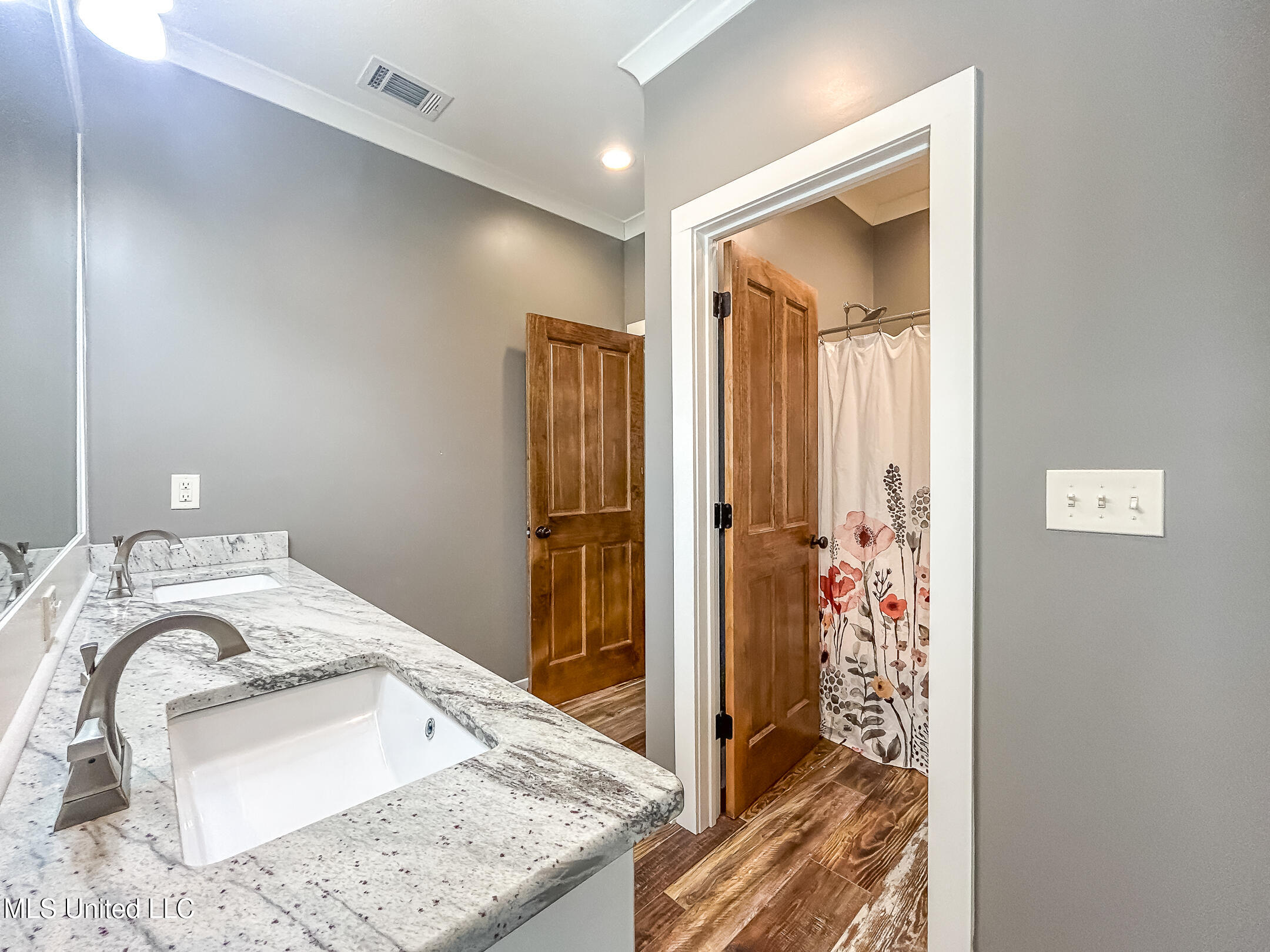 154 Saddle Ridge Florence, MS 39073 - Photo 21 of 41 154 Saddle Ridge Rd-28