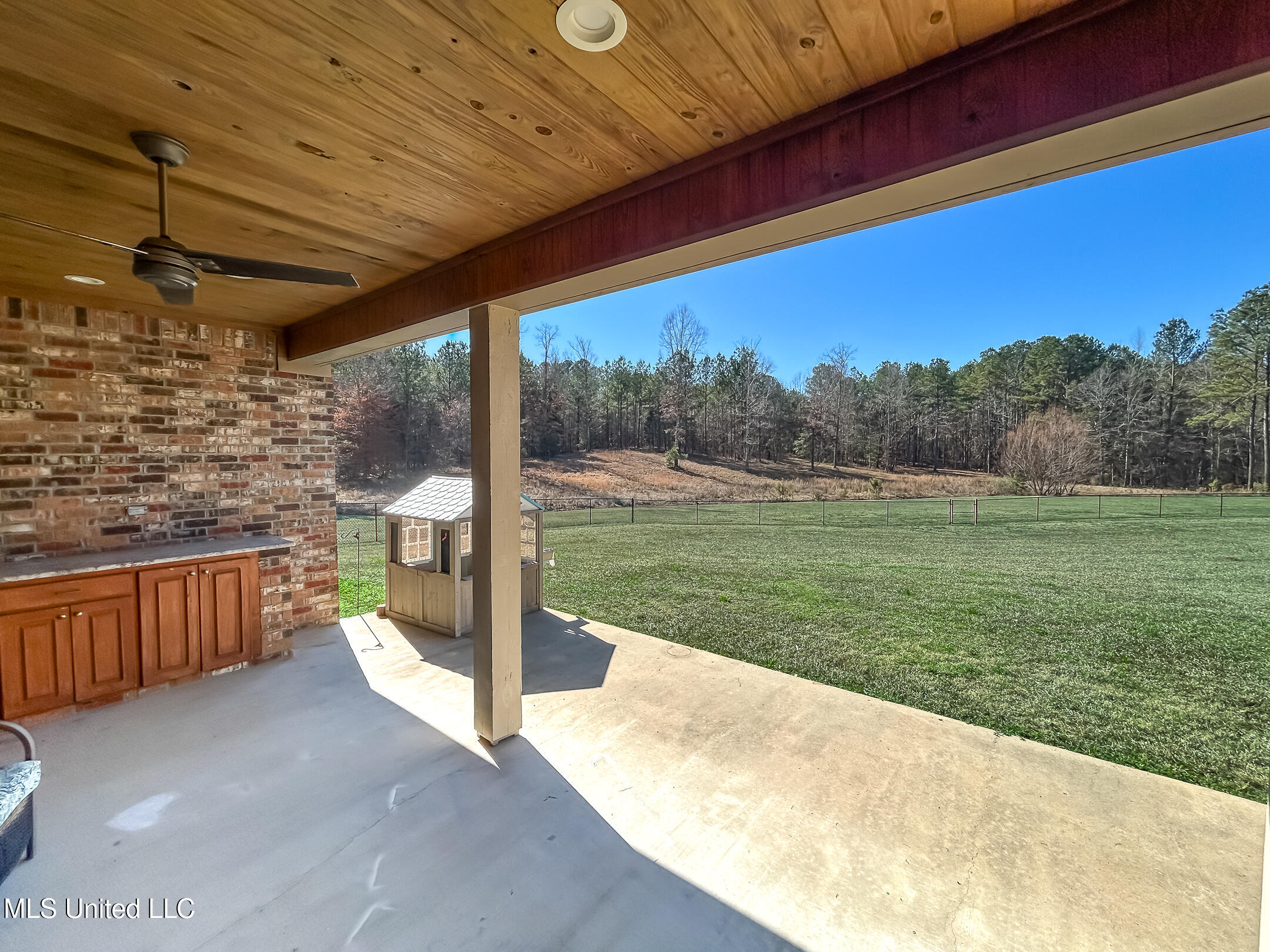 154 Saddle Ridge Florence, MS 39073 - Photo 37 of 41 154 Saddle Ridge Rd-36