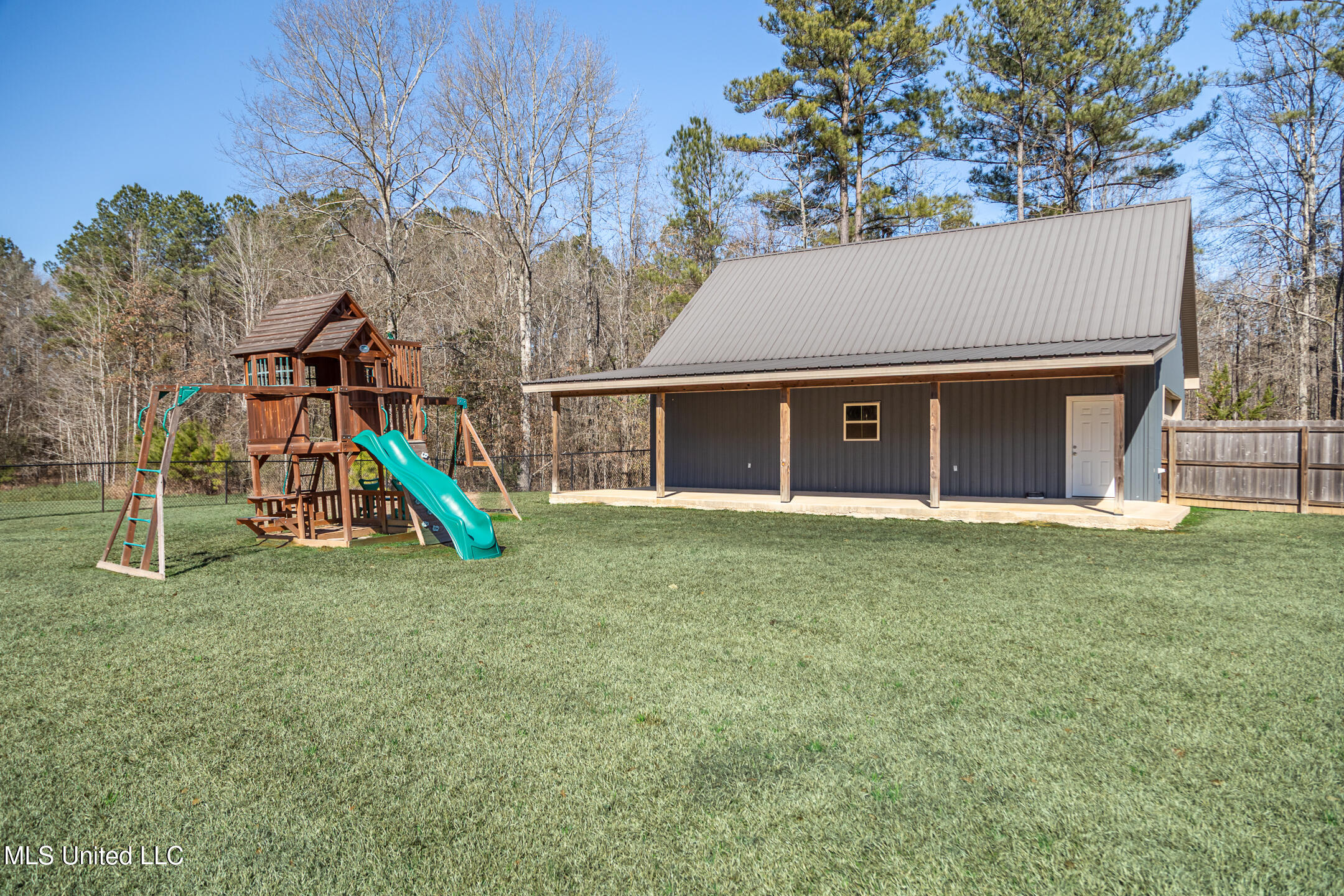 154 Saddle Ridge Florence, MS 39073 - Photo 38 of 41 154 Saddle Ridge Rd-40