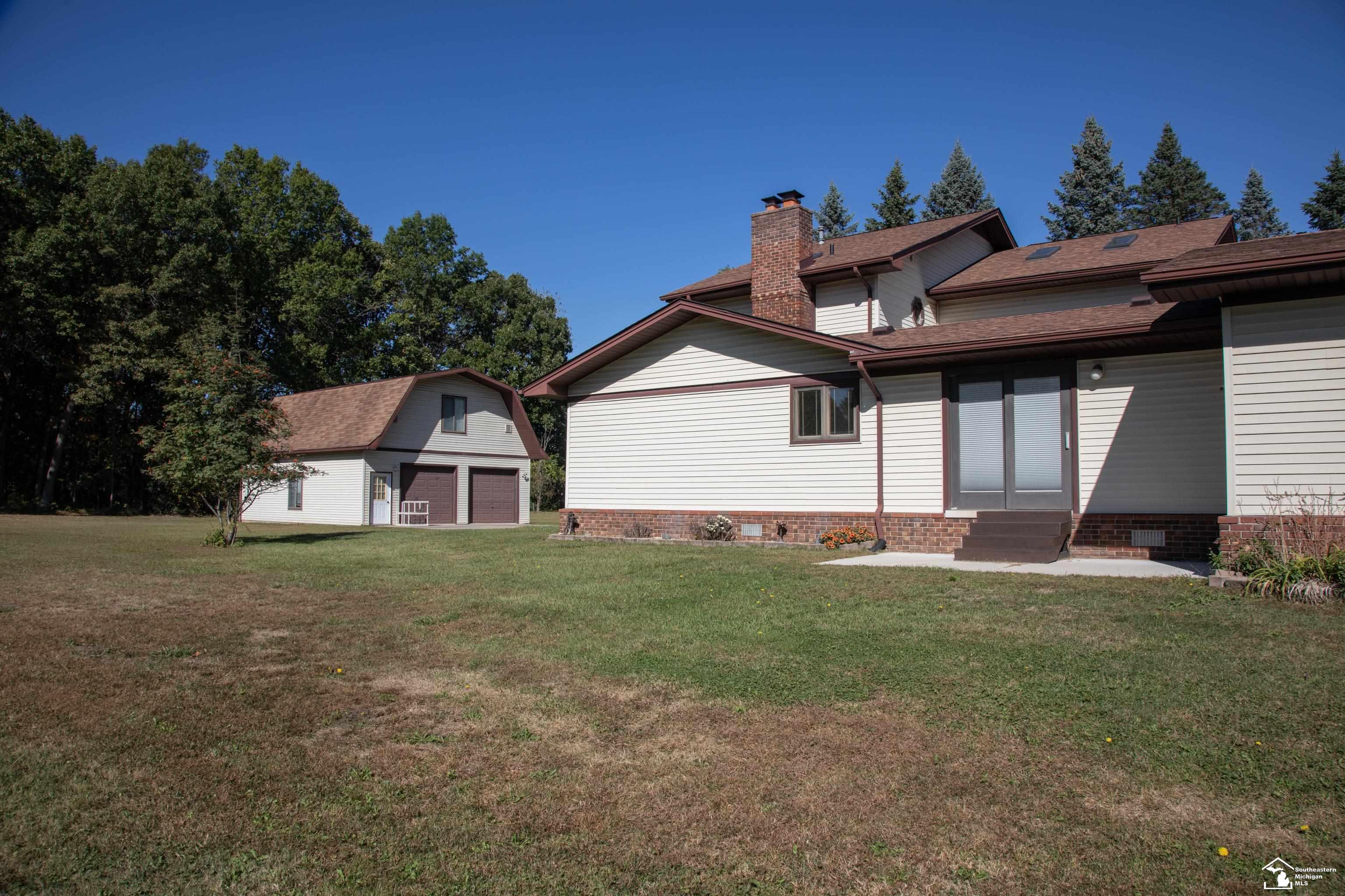 24576 Arsenal Road Flat Rock, MI 48134 - Photo 52 of 82 50200837-ABC77B5A-A57D-485F-9767-2912D35A95C3.JPG