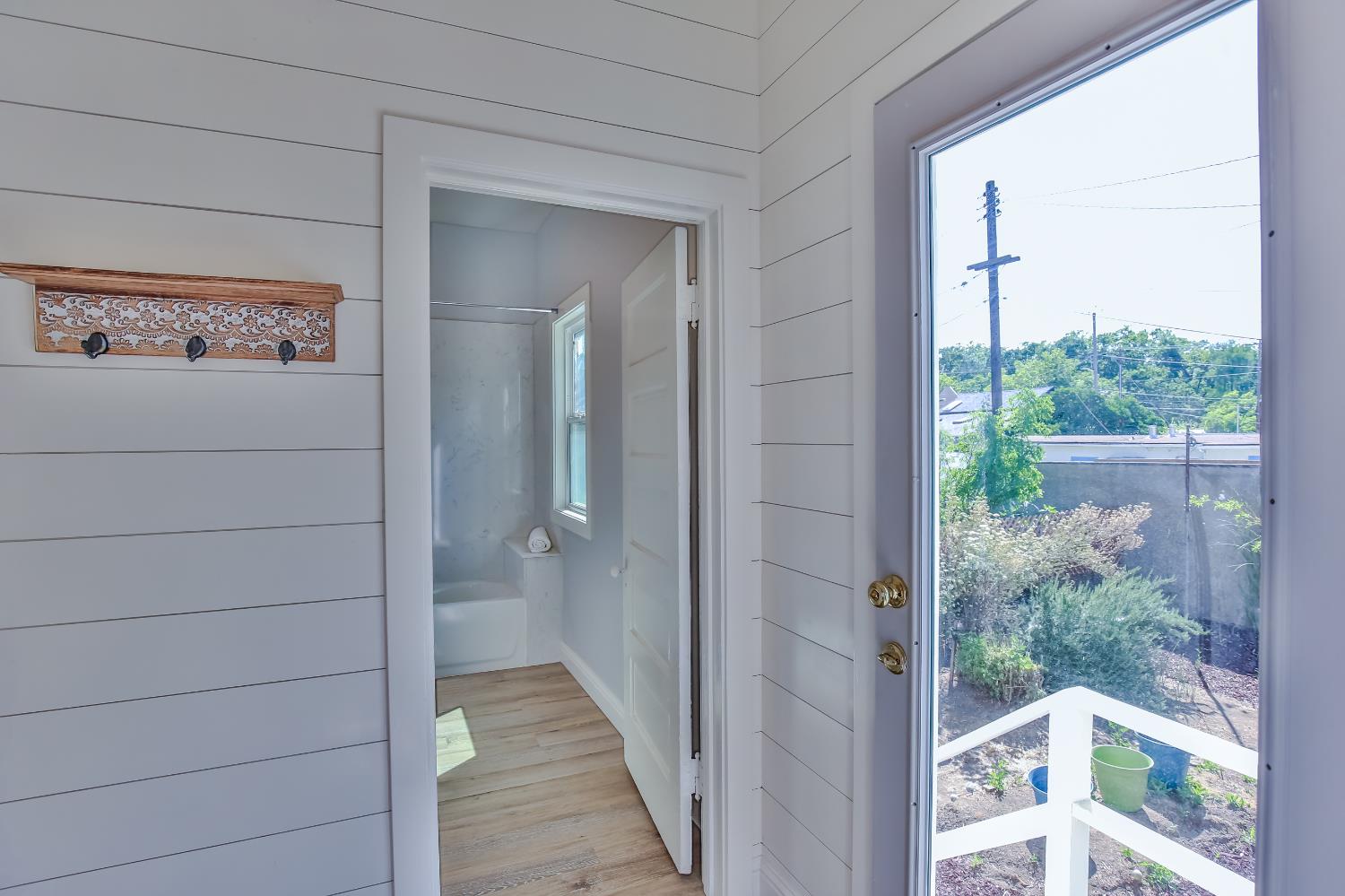 2104 9th Street Sacramento, CA 95818 - Photo 8 of 11