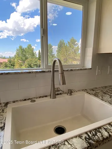 $539,000 | 226 Cottonwood Drive, Smoot, WY 83126