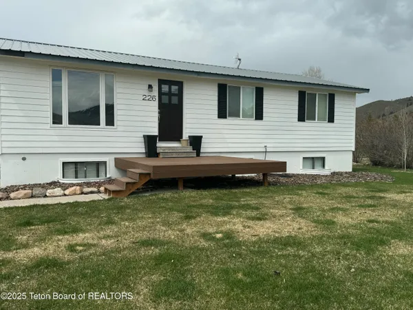 $537,500 | 226 Cottonwood Drive, Smoot, WY 83126