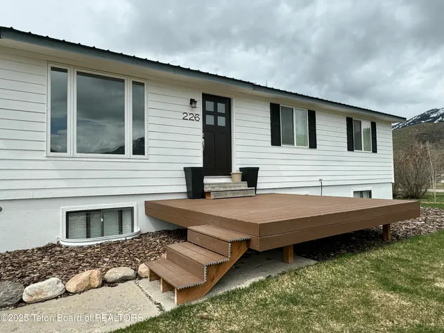 $539,000 | 226 Cottonwood Drive, Smoot, WY 83126