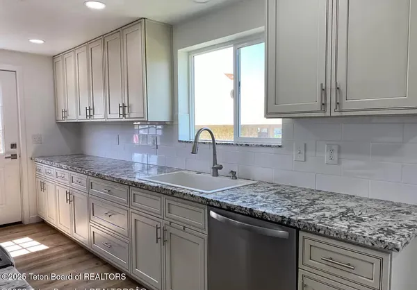 $537,500 | 226 Cottonwood Drive, Smoot, WY 83126