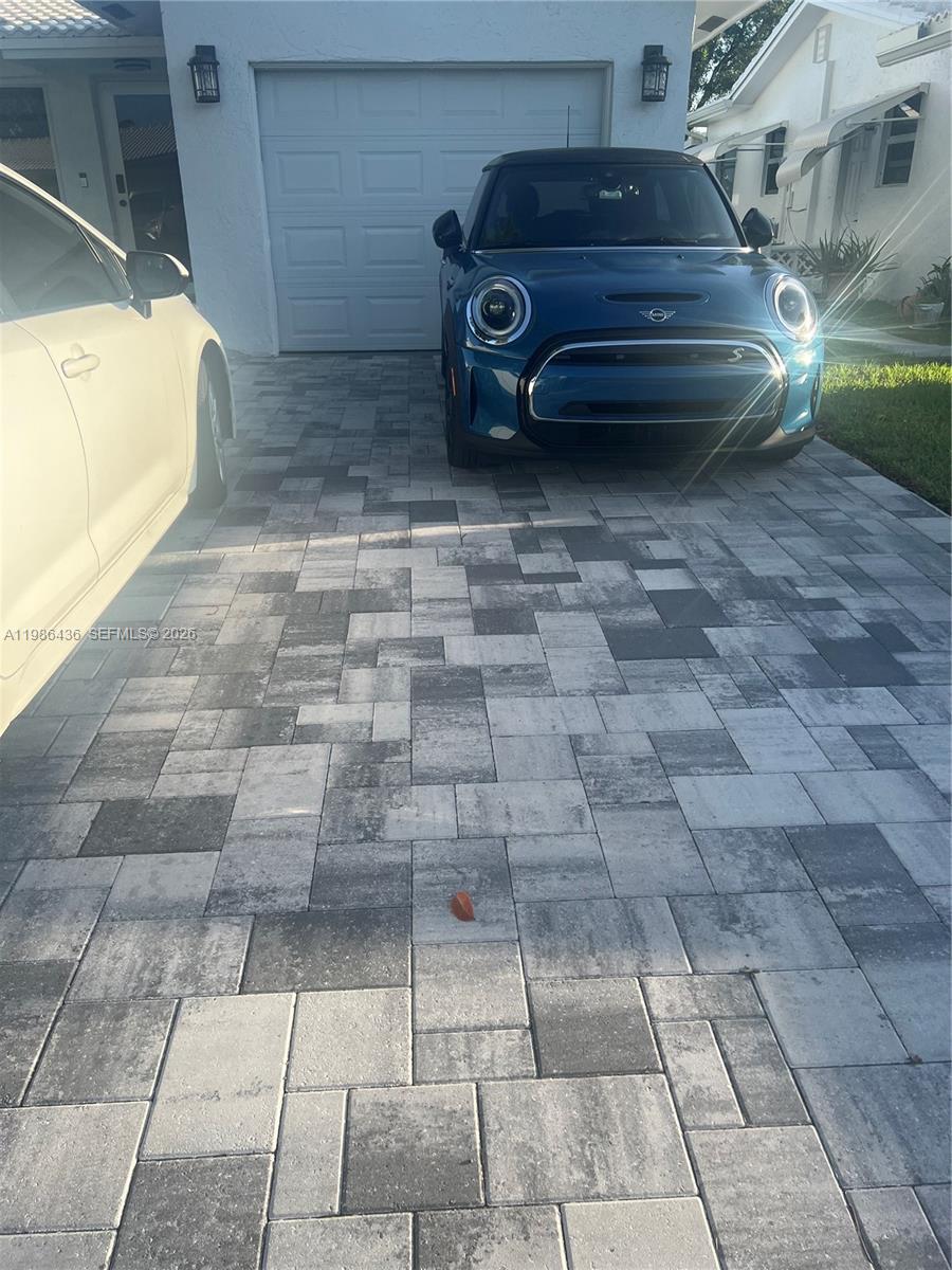 8221 Northwest 14th Street Plantation, FL 33322 - Photo 14 of 40