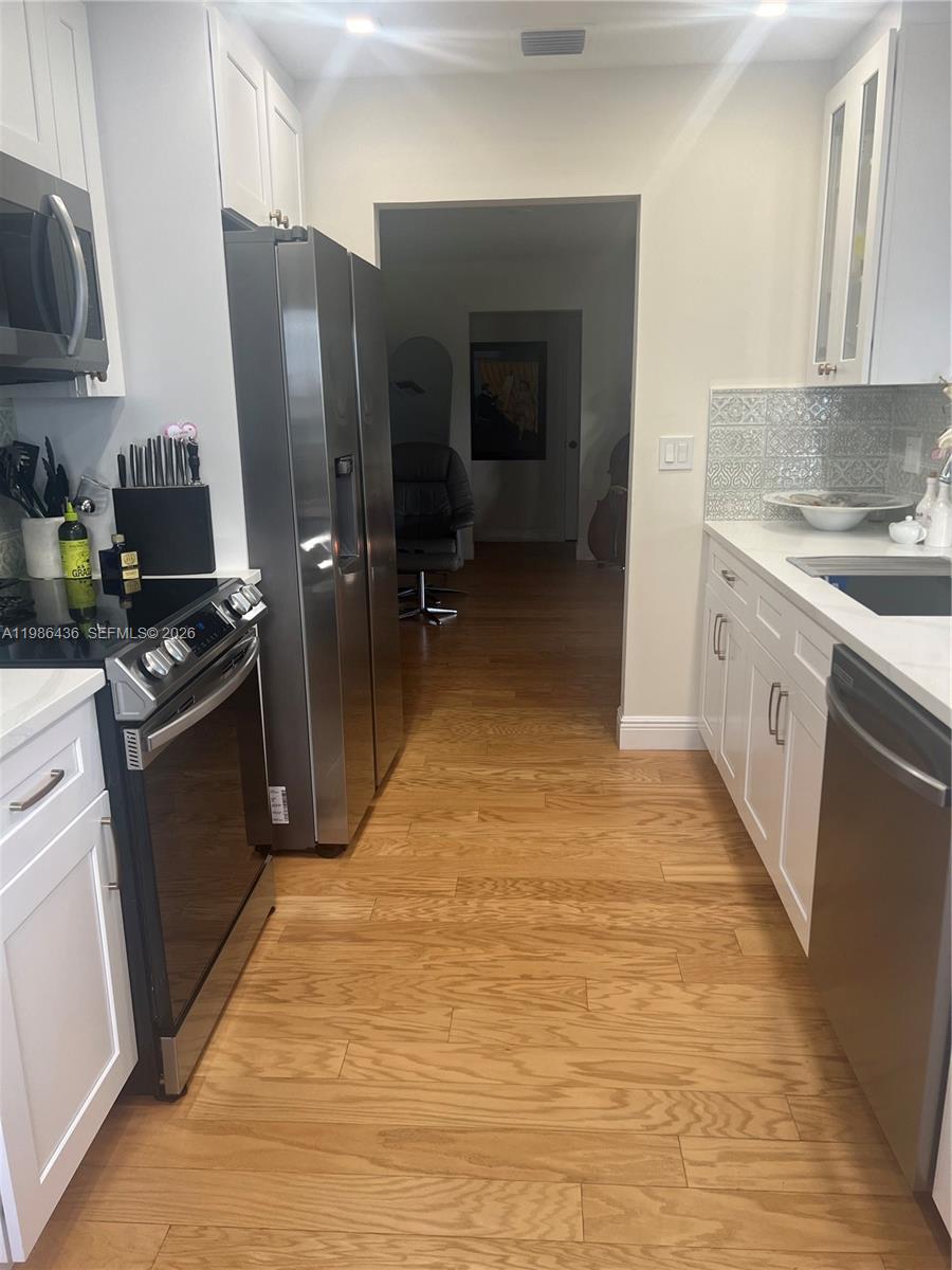 8221 Northwest 14th Street Plantation, FL 33322 - Photo 38 of 40