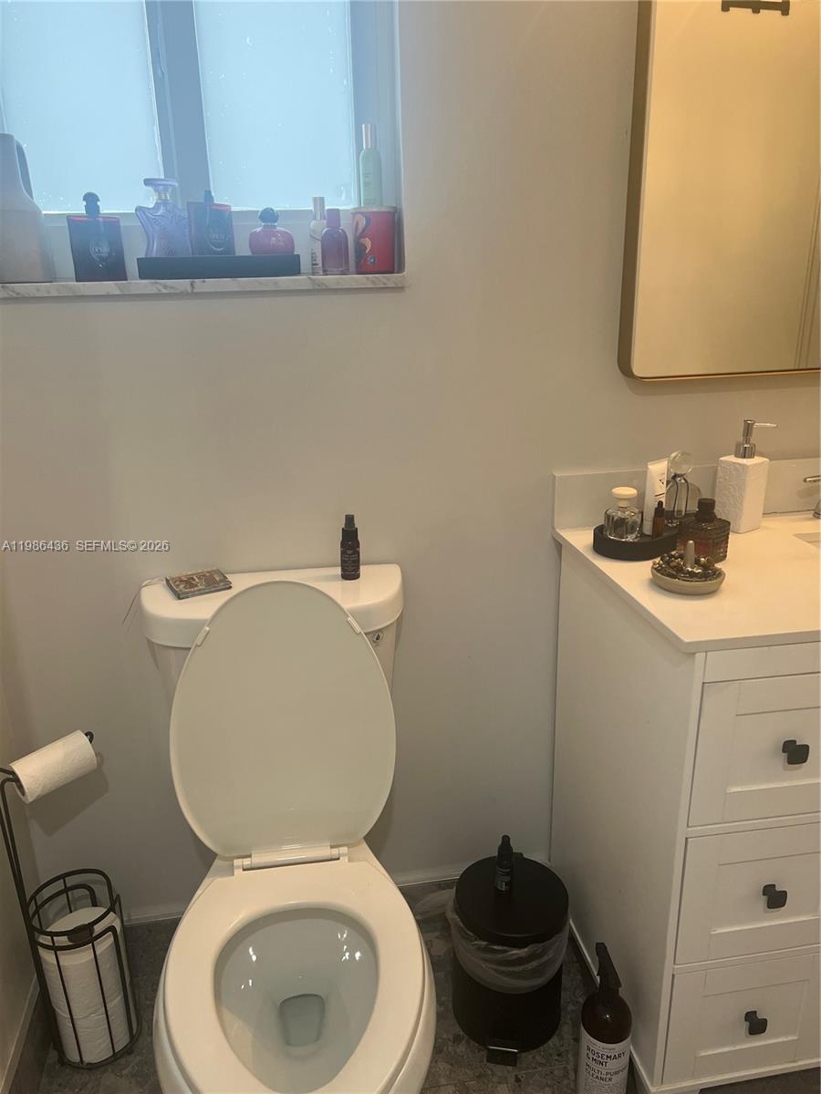 8221 Northwest 14th Street Plantation, FL 33322 - Photo 5 of 40