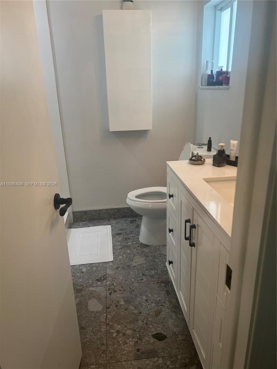 8221 Northwest 14th Street Plantation, FL 33322 - Photo 7 of 40