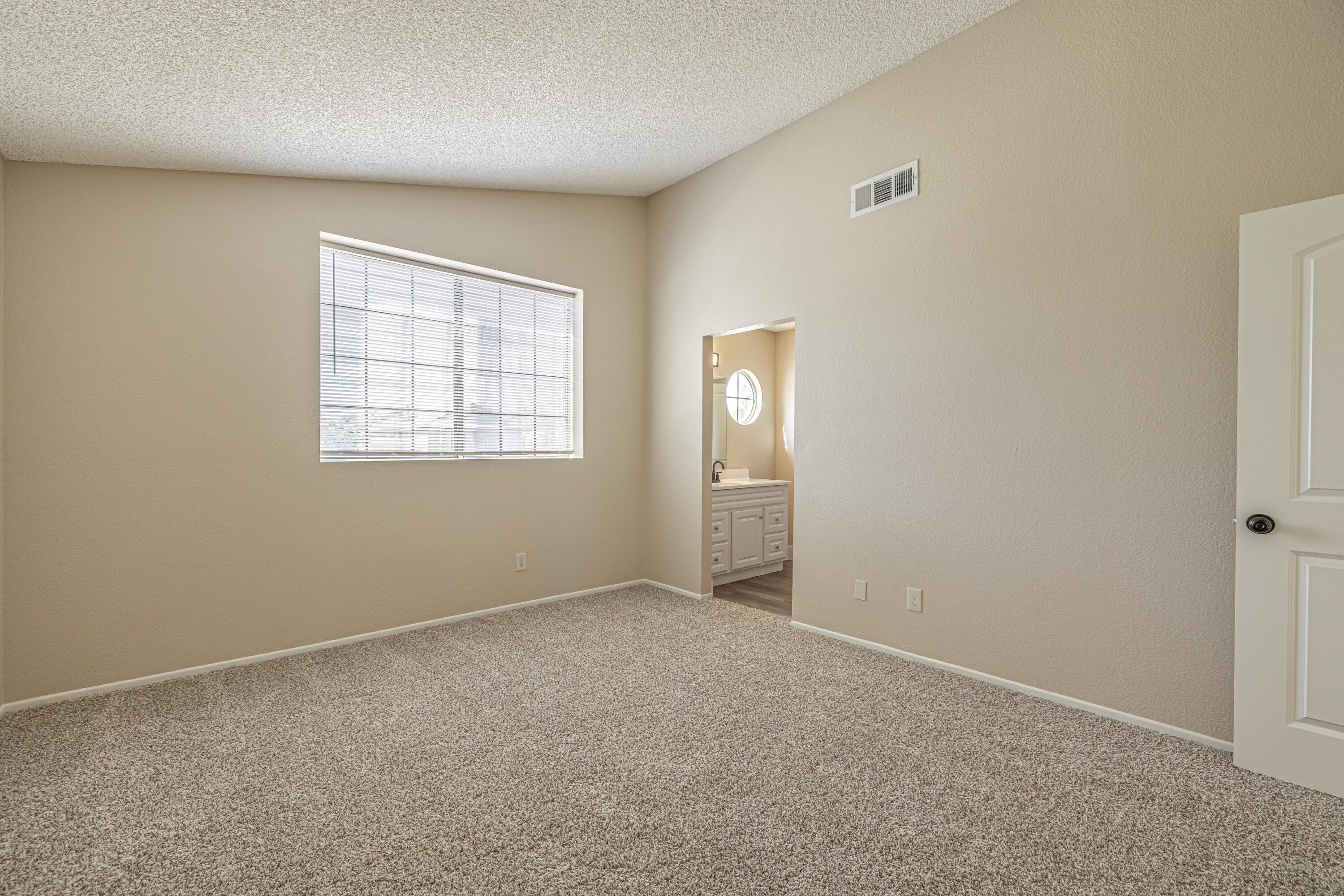 533 East Jackman Street Lancaster, CA 93535 - Photo 19 of 31 an empty room with windows