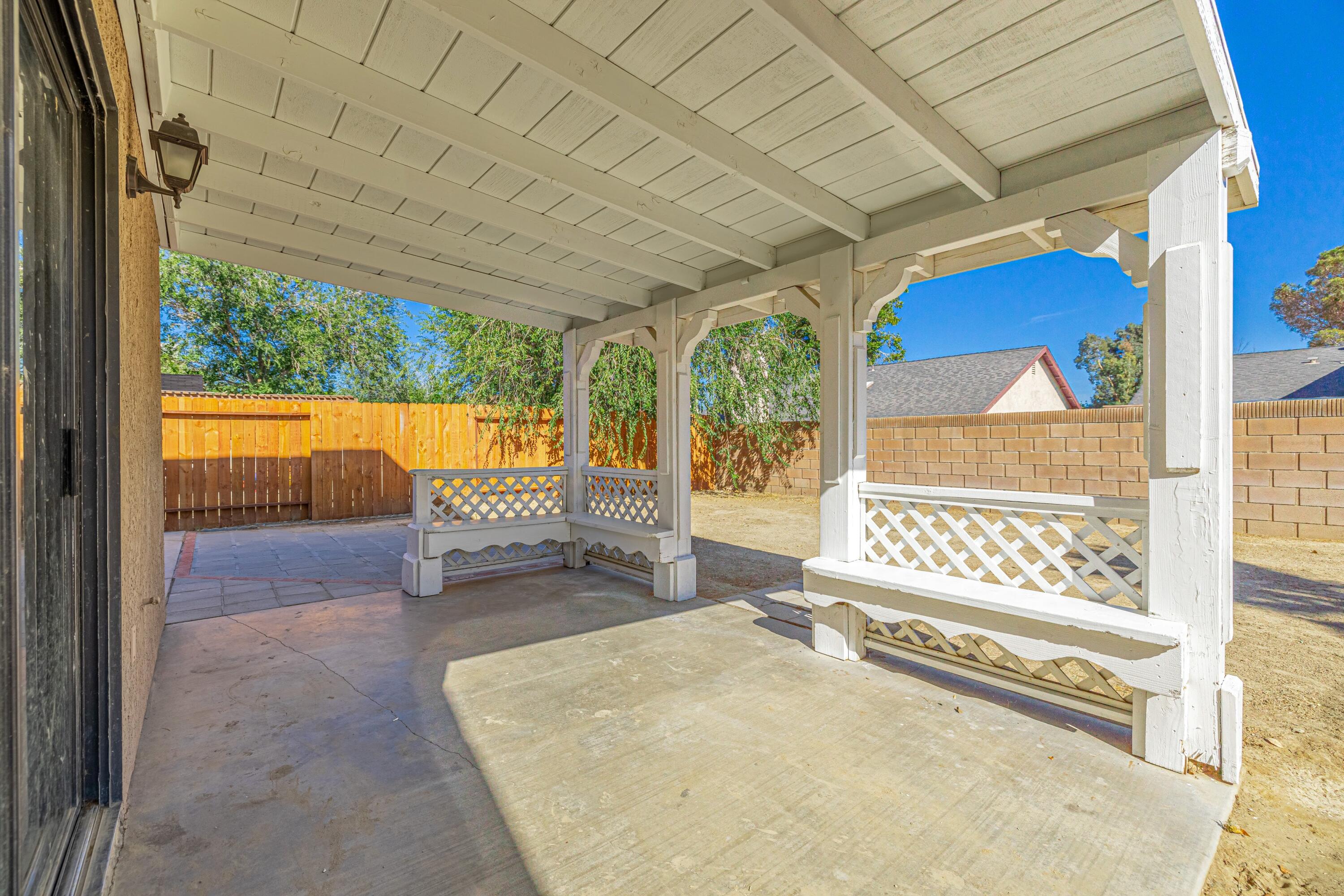 533 East Jackman Street Lancaster, CA 93535 - Photo 29 of 31 a view of a room with a large window